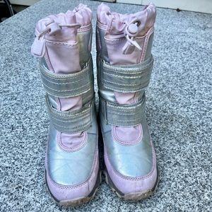 Lands End kids winter boots size 3